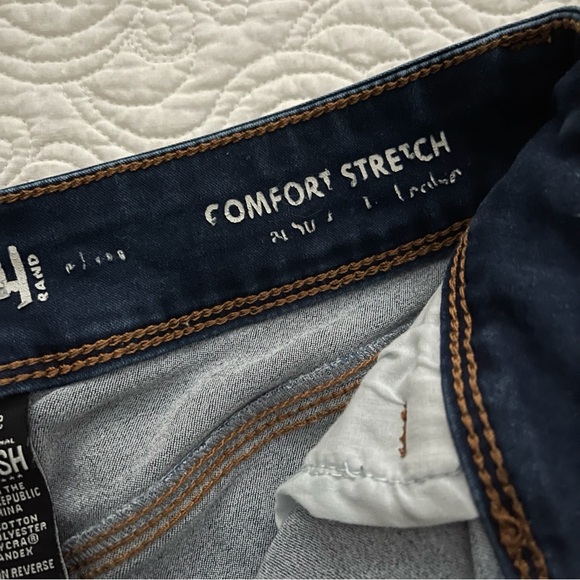 REWASH High Rise Comfort Stretch Distressed Denim Shorts Size 3 - Picture 5 of 16